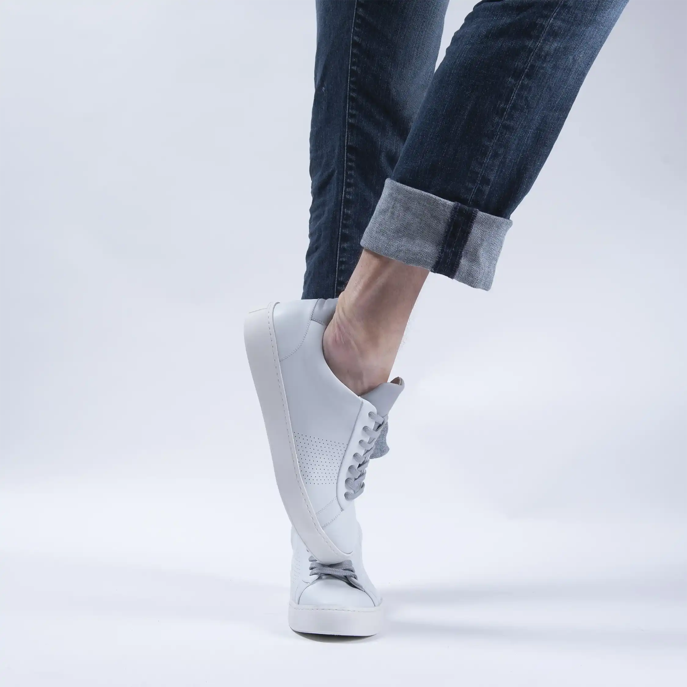 cutout retouching shoe editing services (2)
