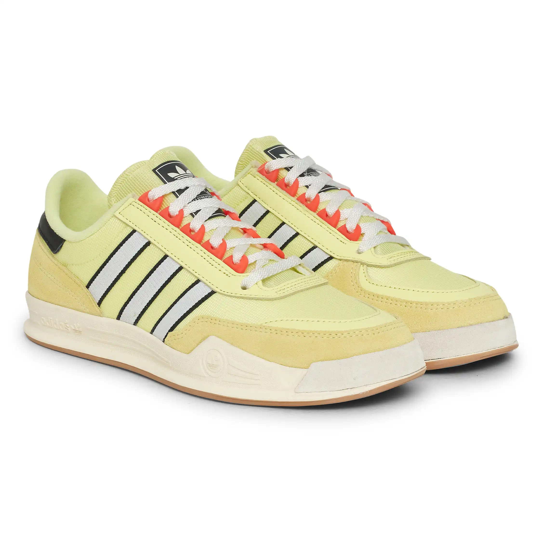 cutoutretouchinbg.com sneakers image editing services (1)
